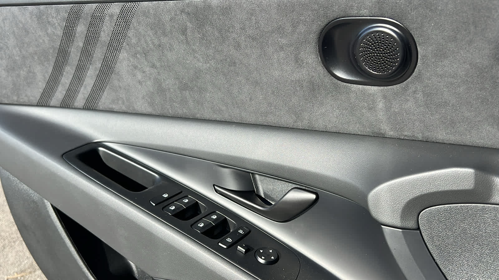 Thumbnail: 2026 Hyundai Elantra - 22