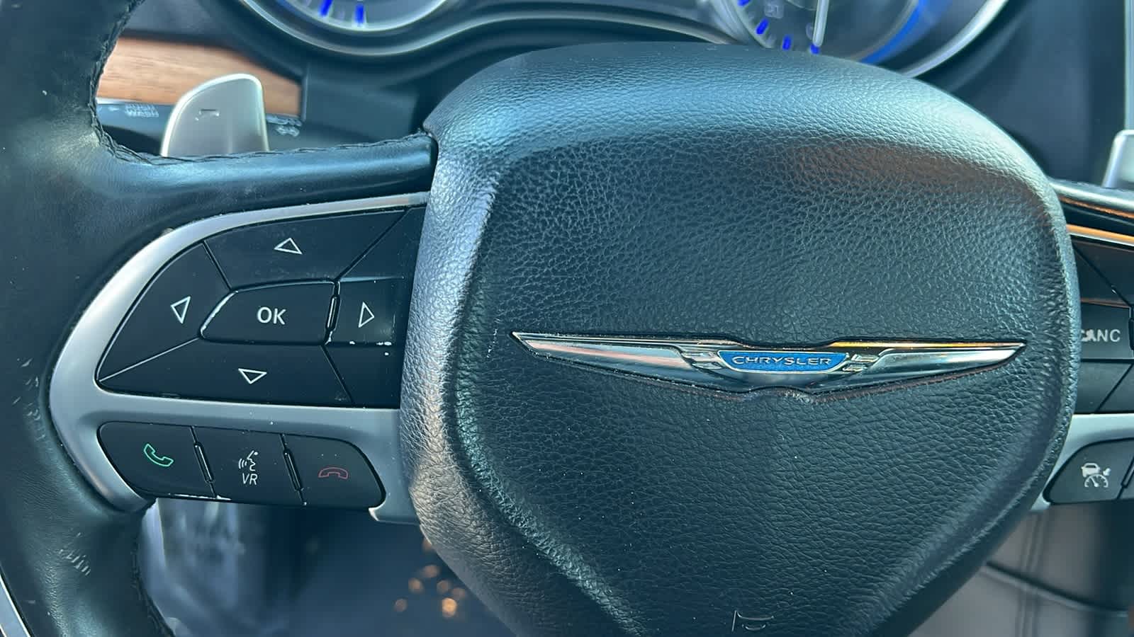 Thumbnail: 2016 Chrysler 300 - 19