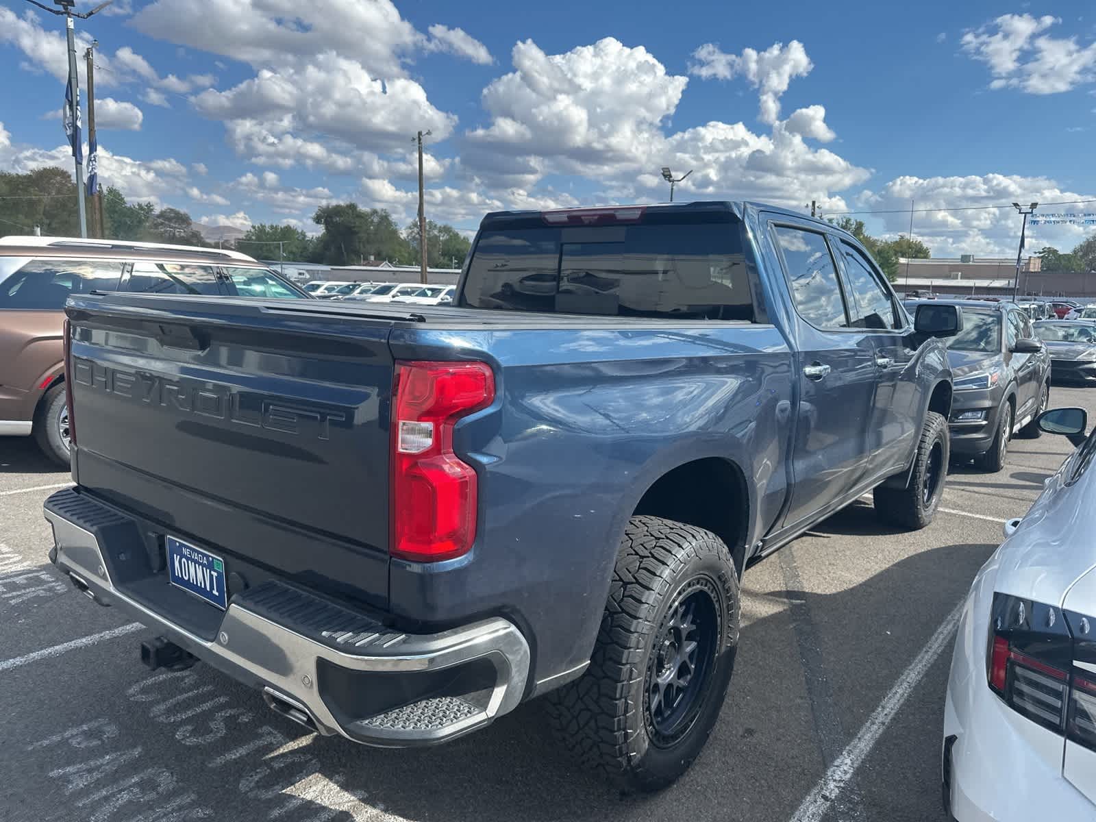 Thumbnail: 2022 Chevrolet Silverado 1500 - 6