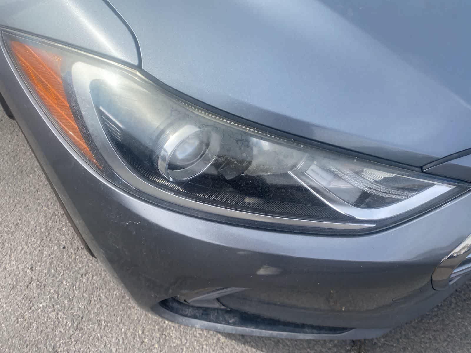 Thumbnail: 2017 Hyundai Elantra - 4