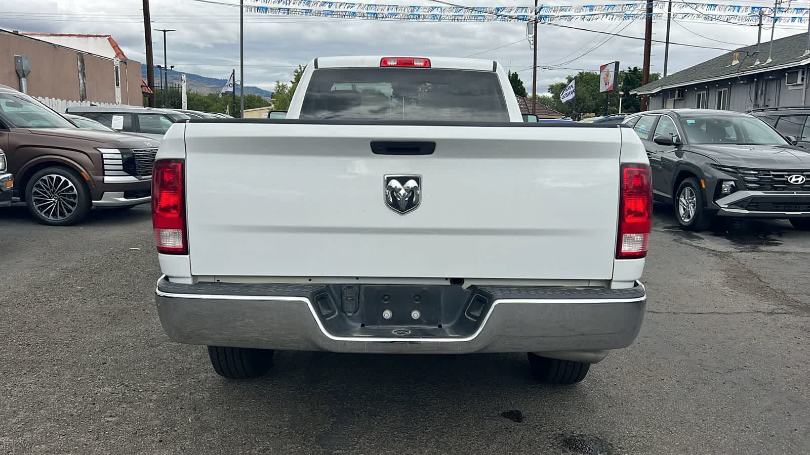 Thumbnail: 2022 RAM 1500 Classic - 6