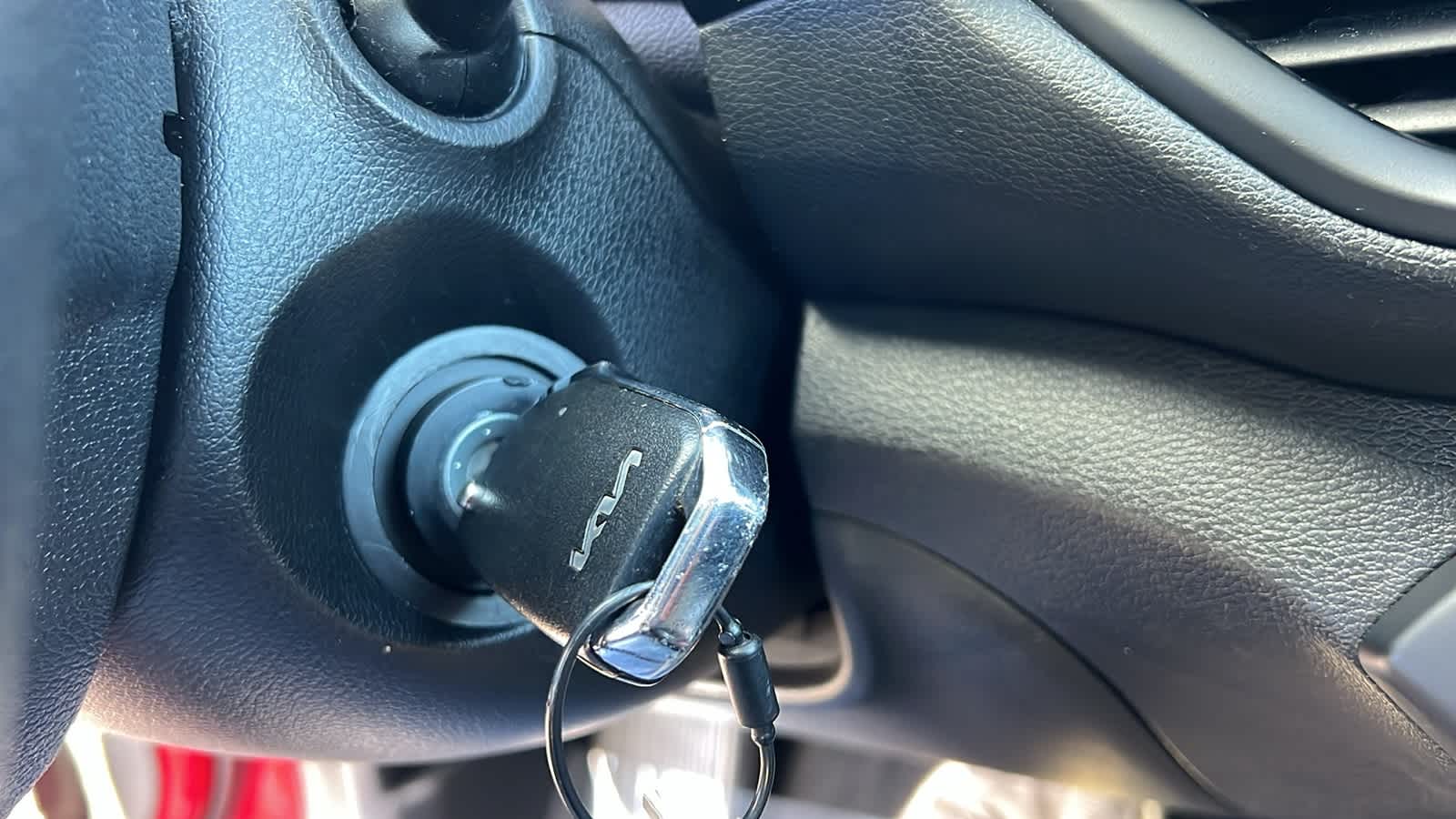 Thumbnail: 2023 Kia Forte - 17