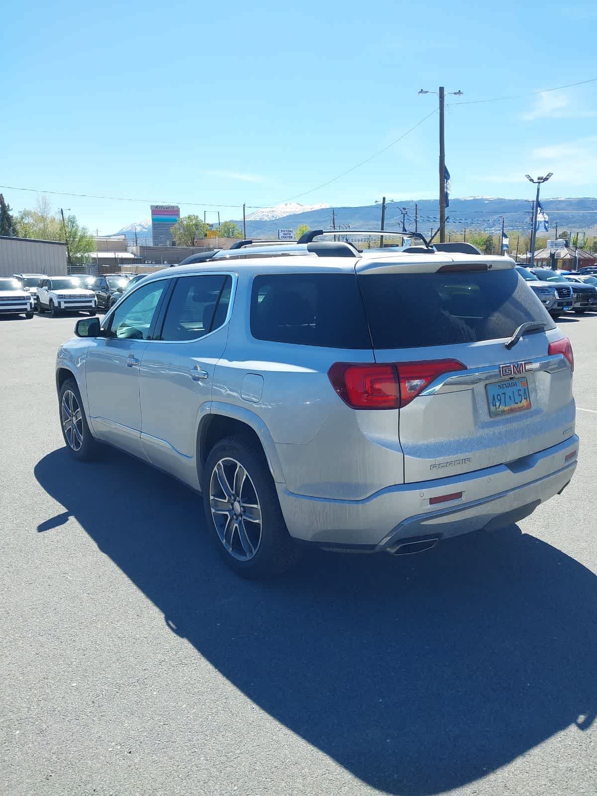 Thumbnail: 2019 GMC Acadia - 3