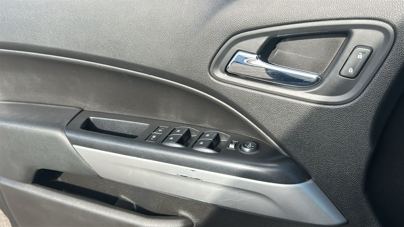 Thumbnail: 2019 Chevrolet Colorado - 21