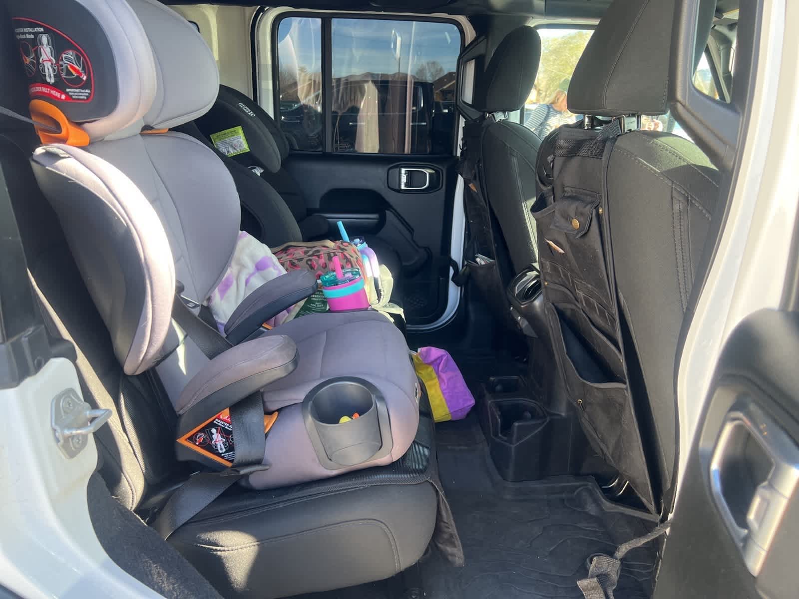 Thumbnail: 2019 Jeep Wrangler - 13