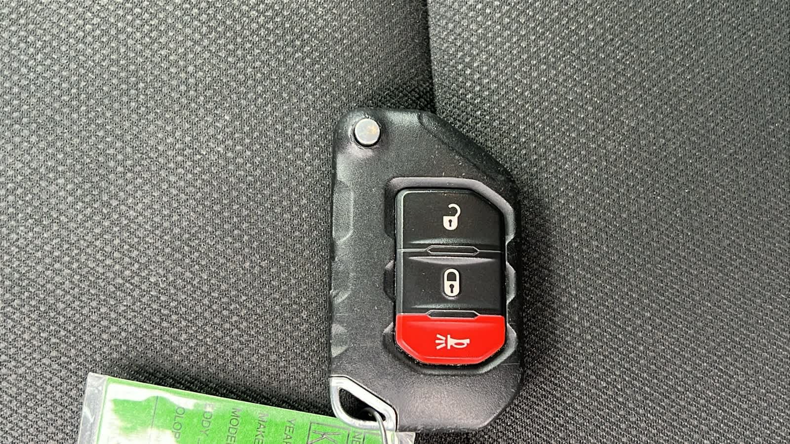 Thumbnail: 2019 Jeep Wrangler - 29