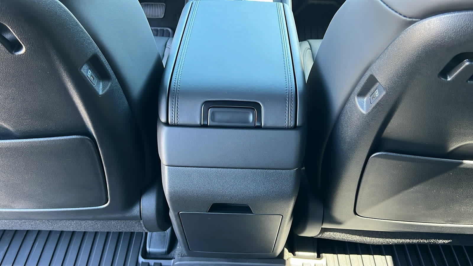 Thumbnail: 2026 Hyundai Santa Fe - 25