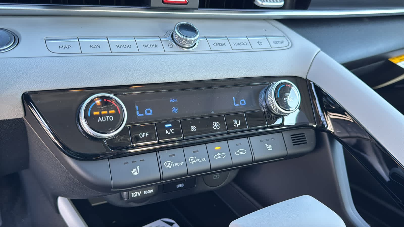 Thumbnail: 2026 Hyundai Elantra - 14