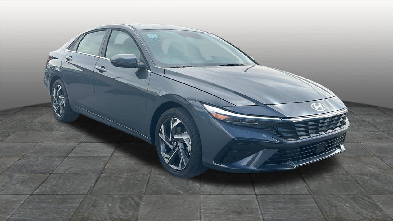 Thumbnail: 2026 Hyundai Elantra - 3