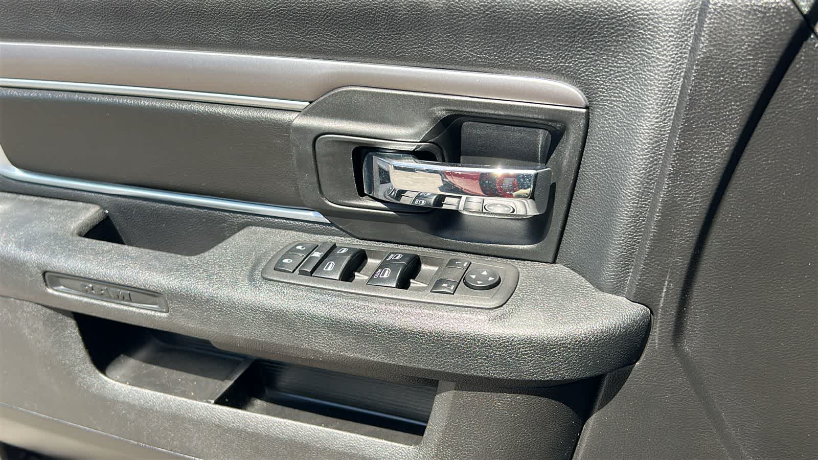 Thumbnail: 2022 RAM 1500 - 21