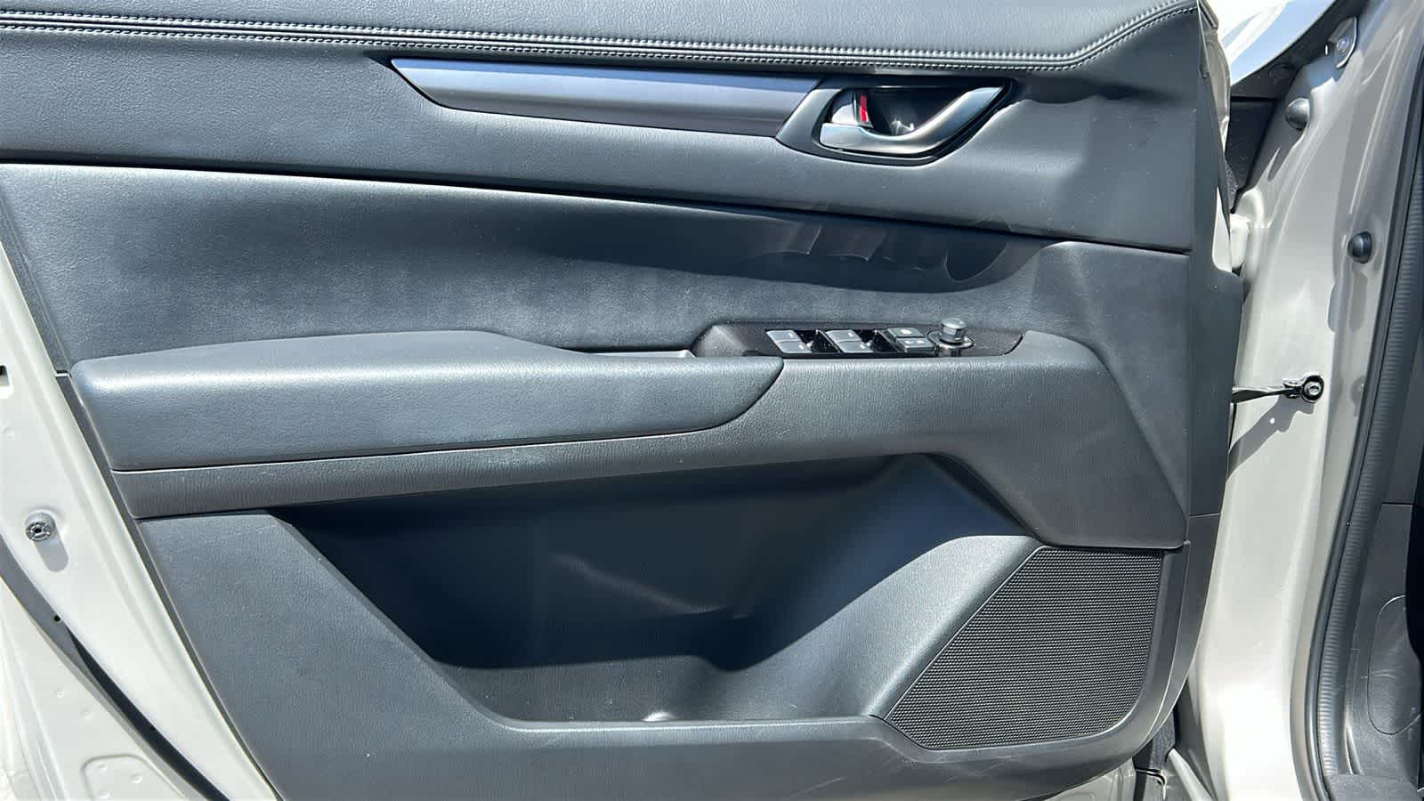 Thumbnail: 2025 Mazda CX-5 - 23