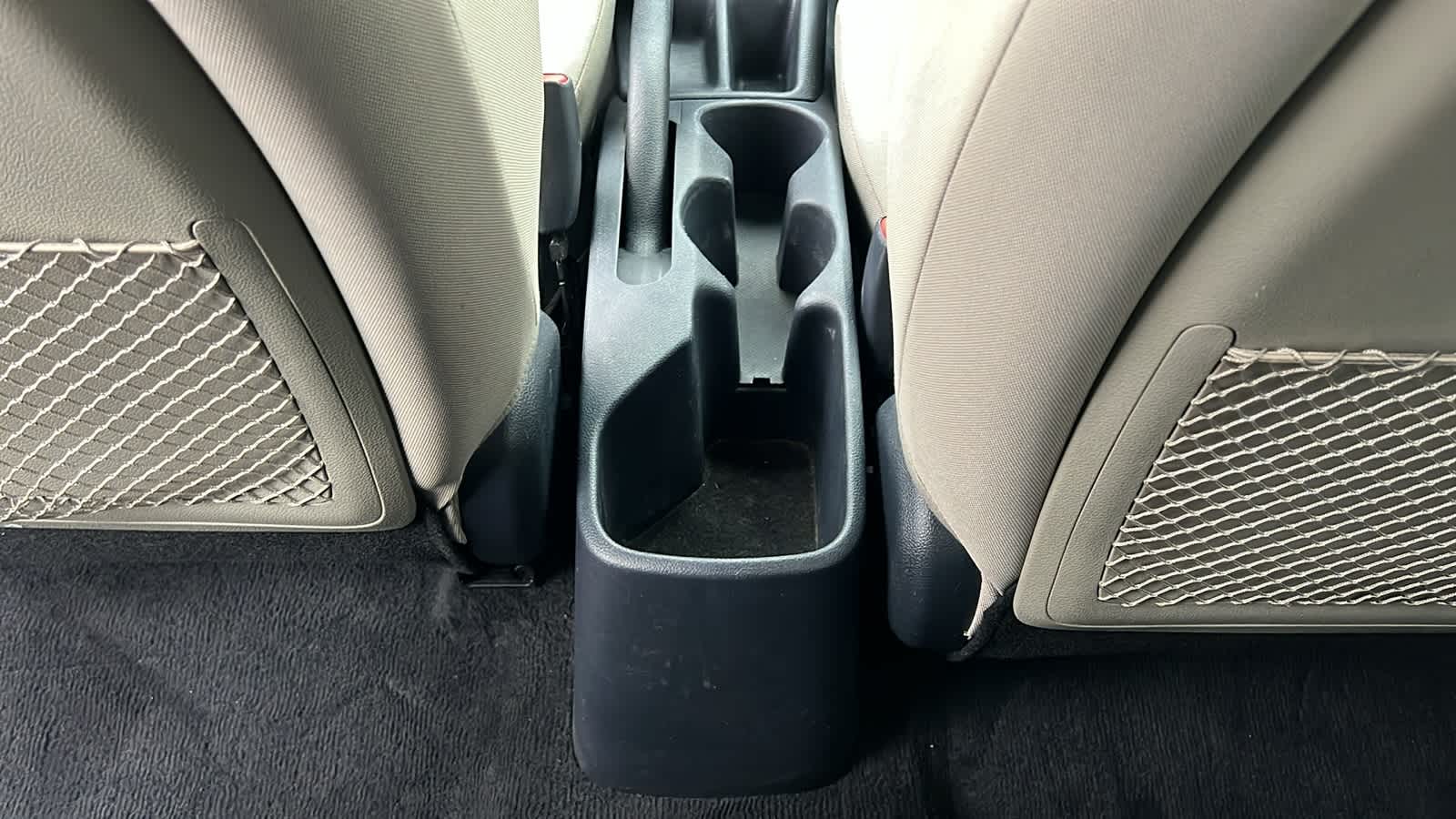 Thumbnail: 2016 Kia Rio - 25