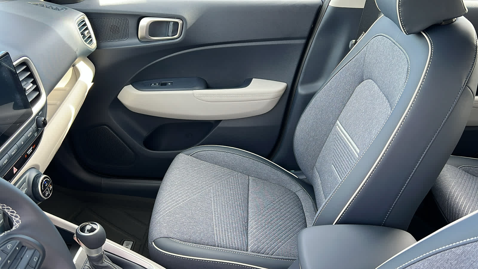 Thumbnail: 2026 Hyundai Venue - 12