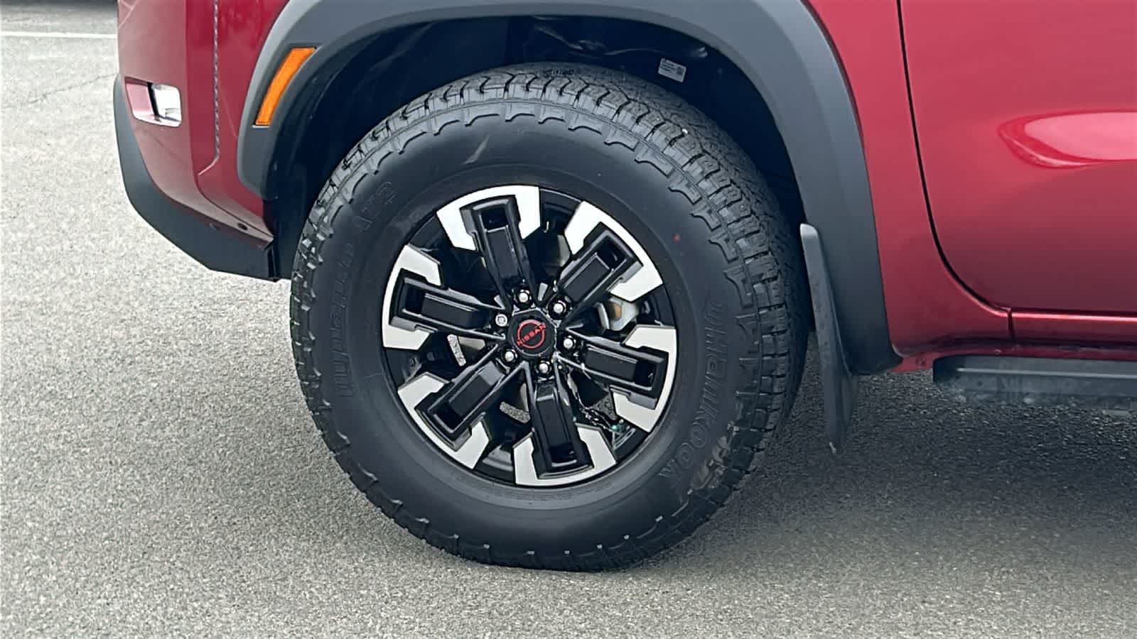 Thumbnail: 2024 Nissan Frontier - 9