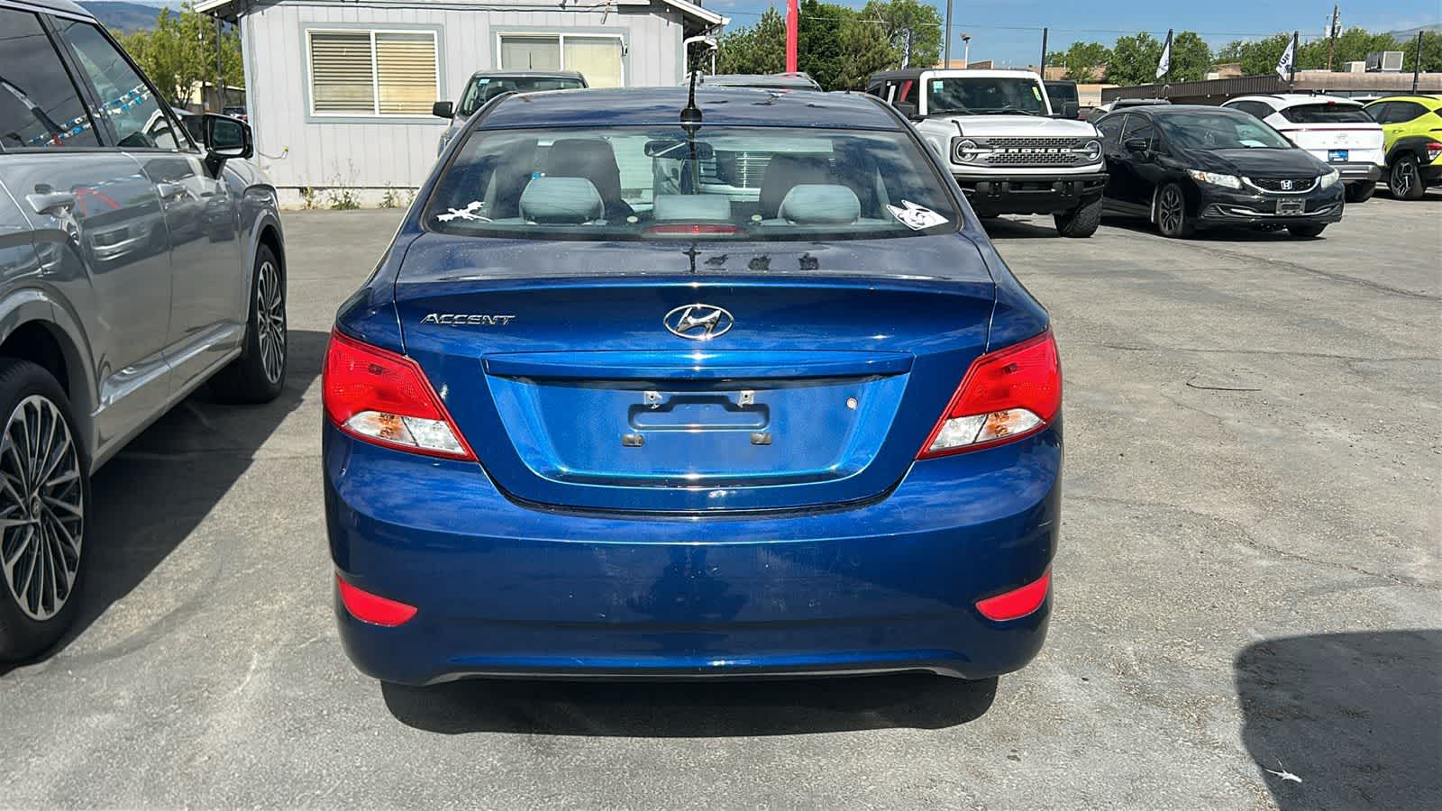 Thumbnail: 2017 Hyundai Accent - 16