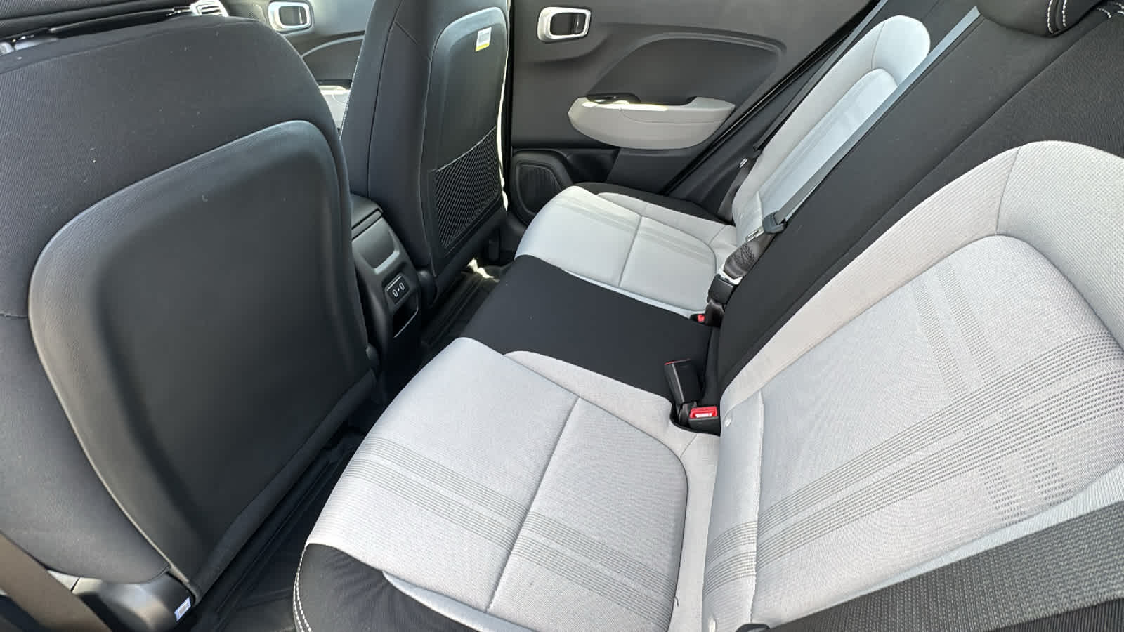 Thumbnail: 2026 Hyundai Venue - 24