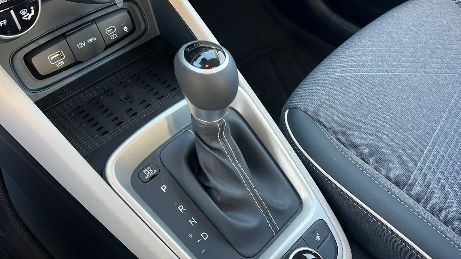 Thumbnail: 2026 Hyundai Venue - 13