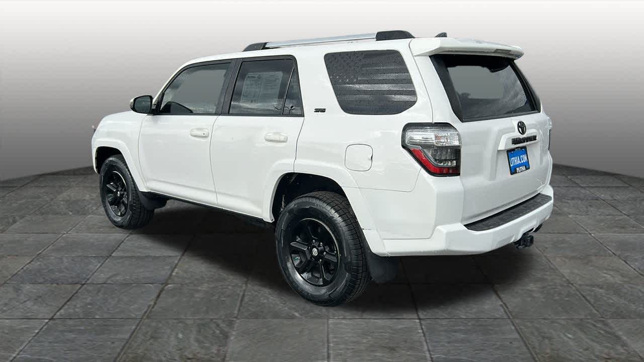 Thumbnail: 2019 Toyota 4Runner - 7