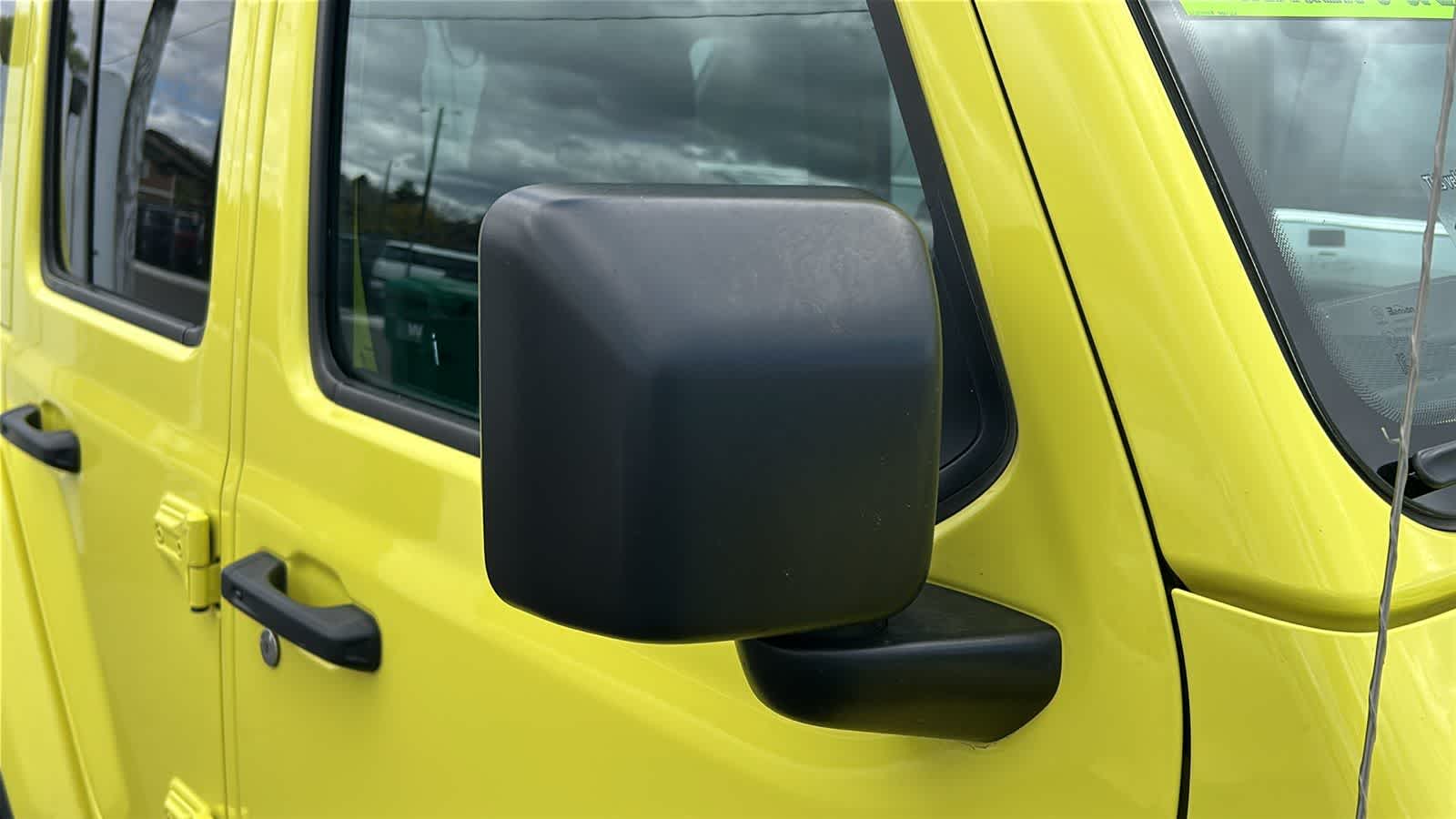 Thumbnail: 2023 Jeep Wrangler - 15