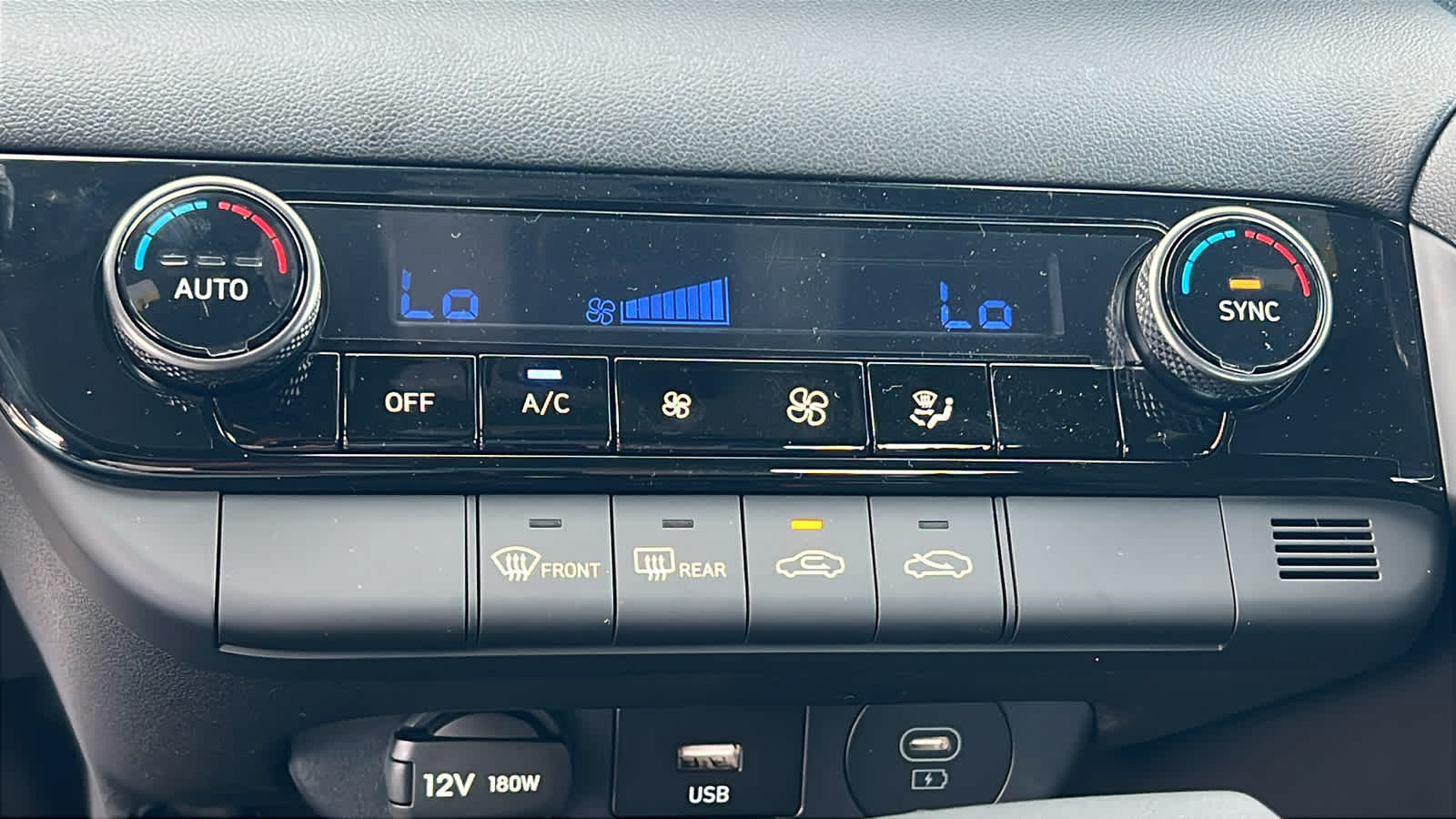 Thumbnail: 2025 Hyundai Elantra - 14