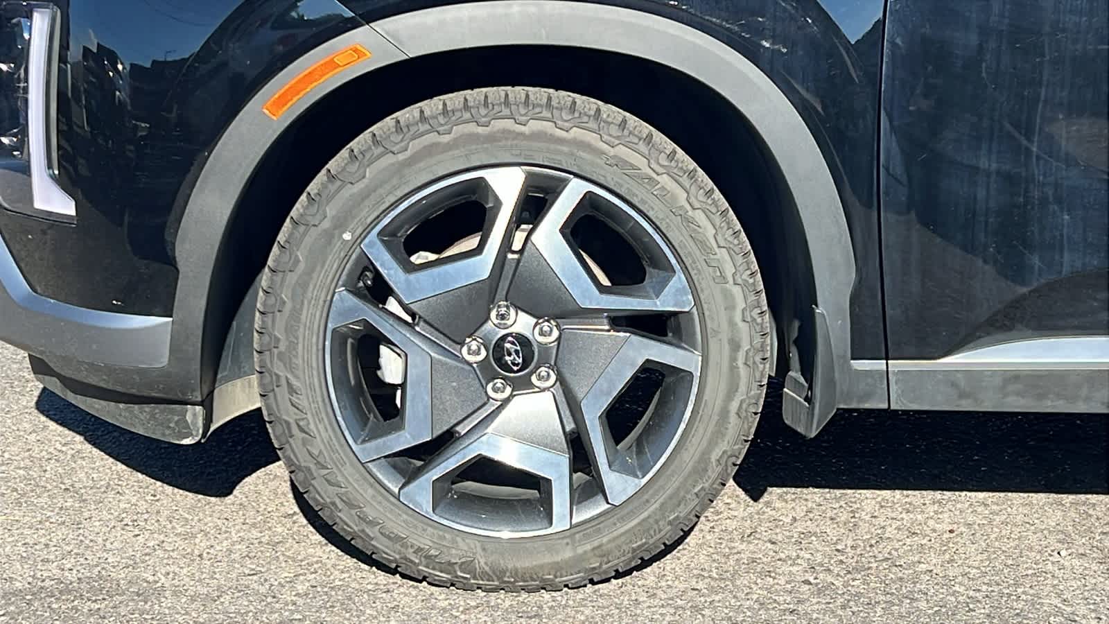 Thumbnail: 2023 Hyundai Palisade - 8