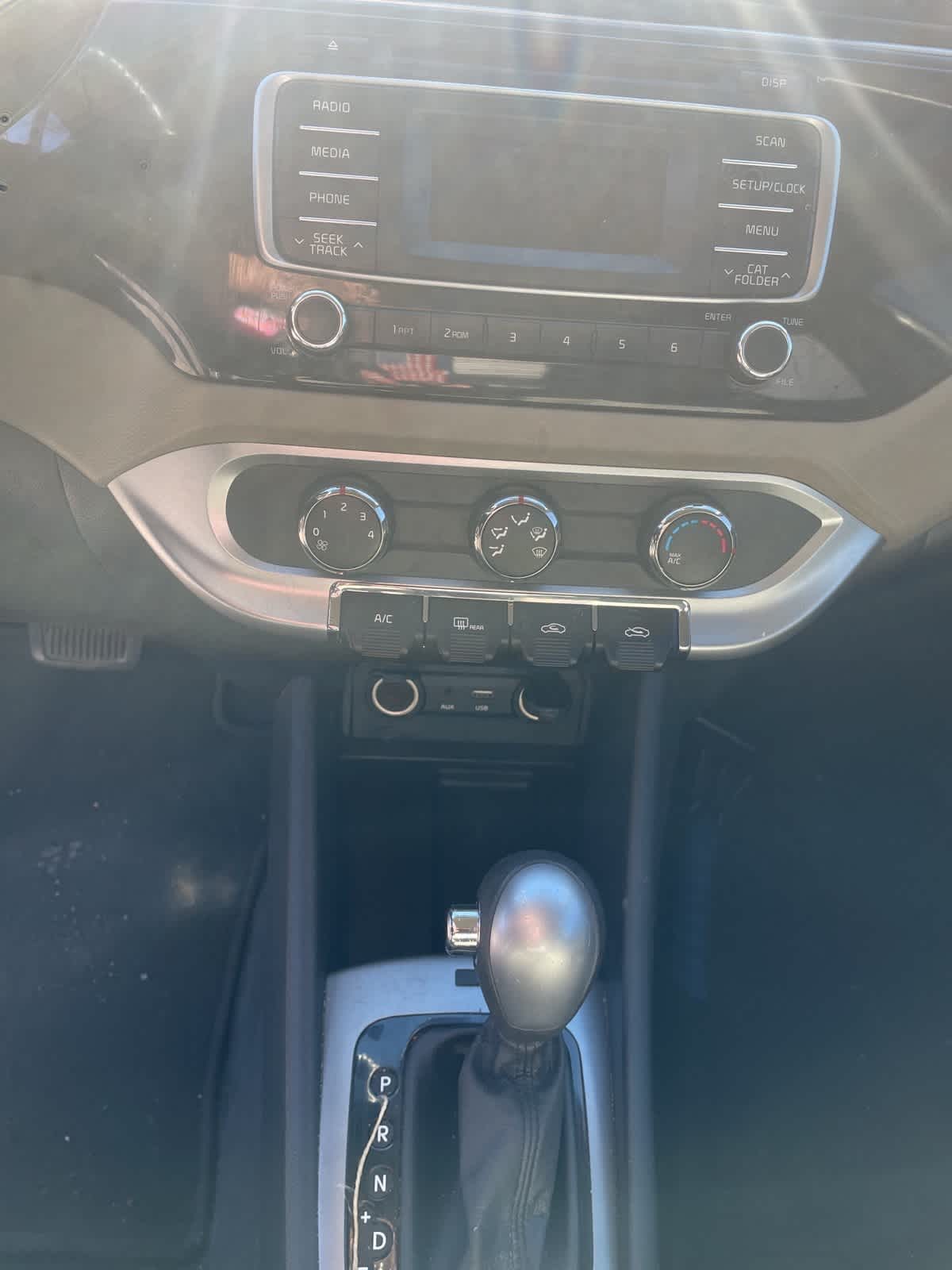 Thumbnail: 2016 Kia Rio - 12