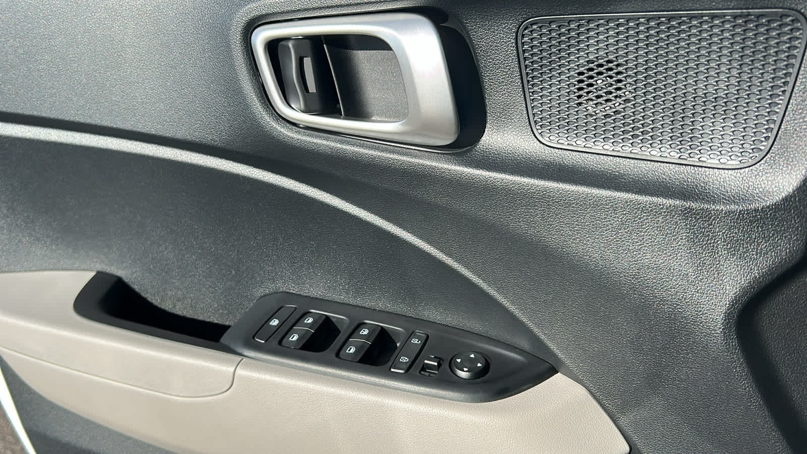 Thumbnail: 2026 Hyundai Venue - 22