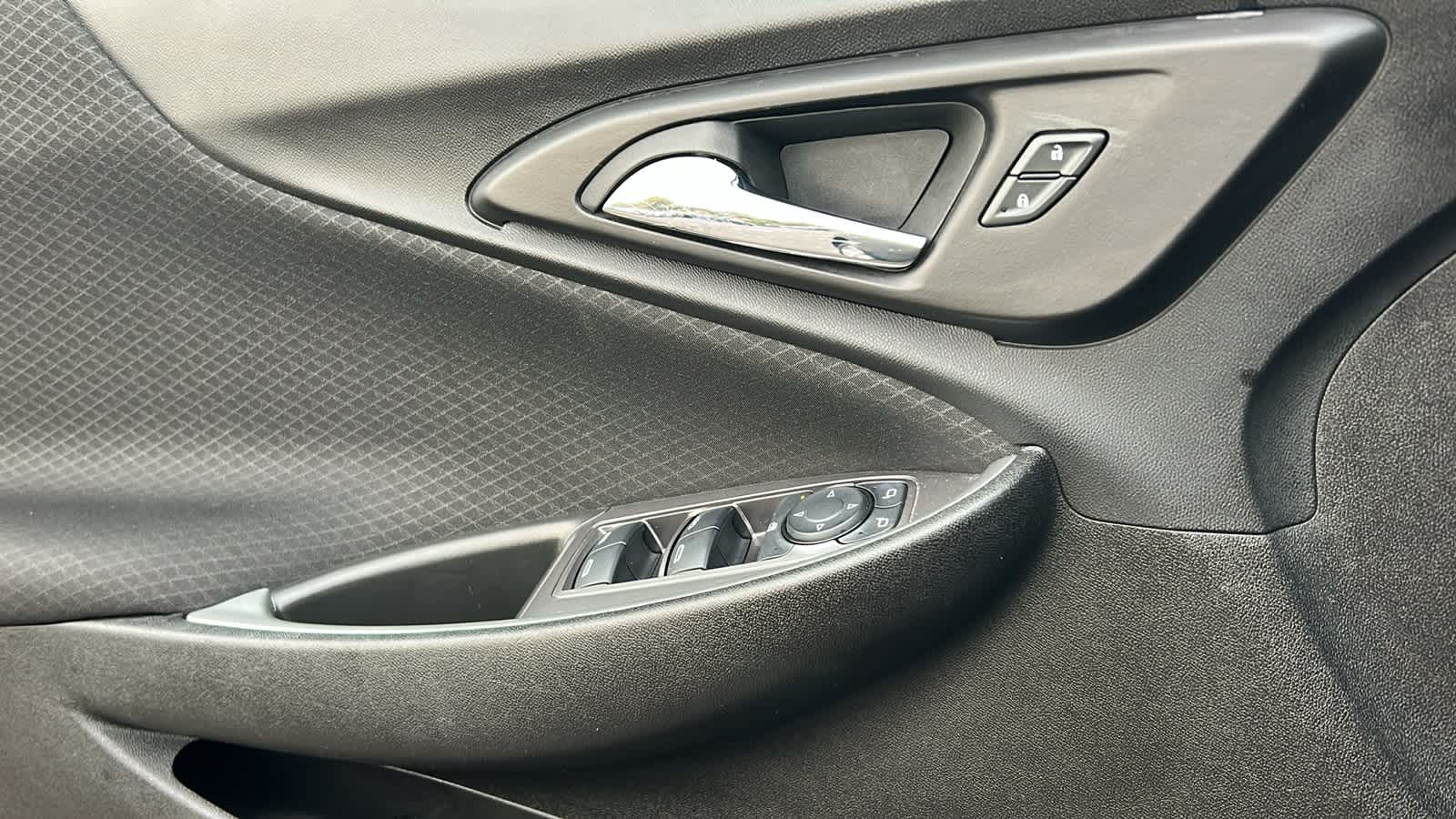 Thumbnail: 2023 Chevrolet Malibu - 22