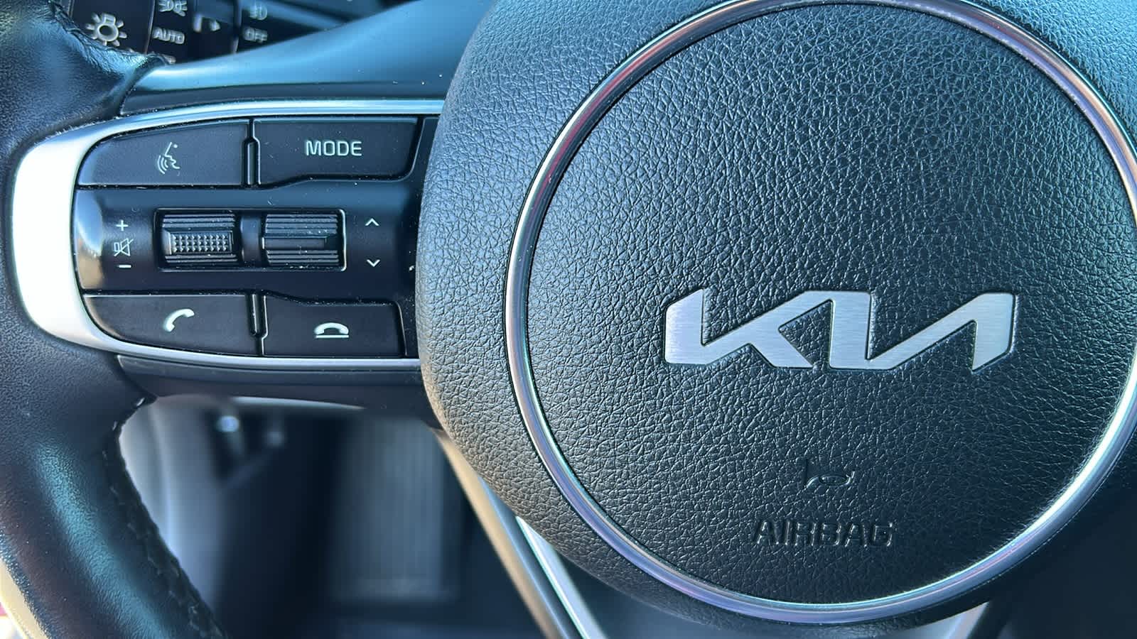 Thumbnail: 2022 Kia K5 - 19