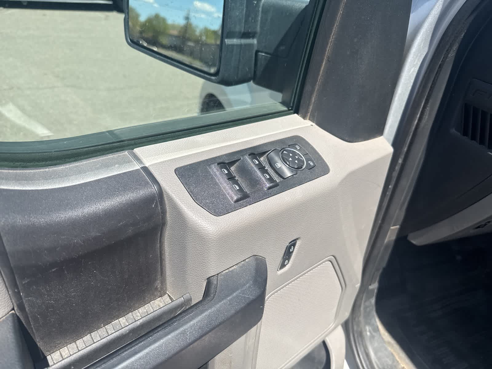 Thumbnail: 2018 Ford F-150 - 11