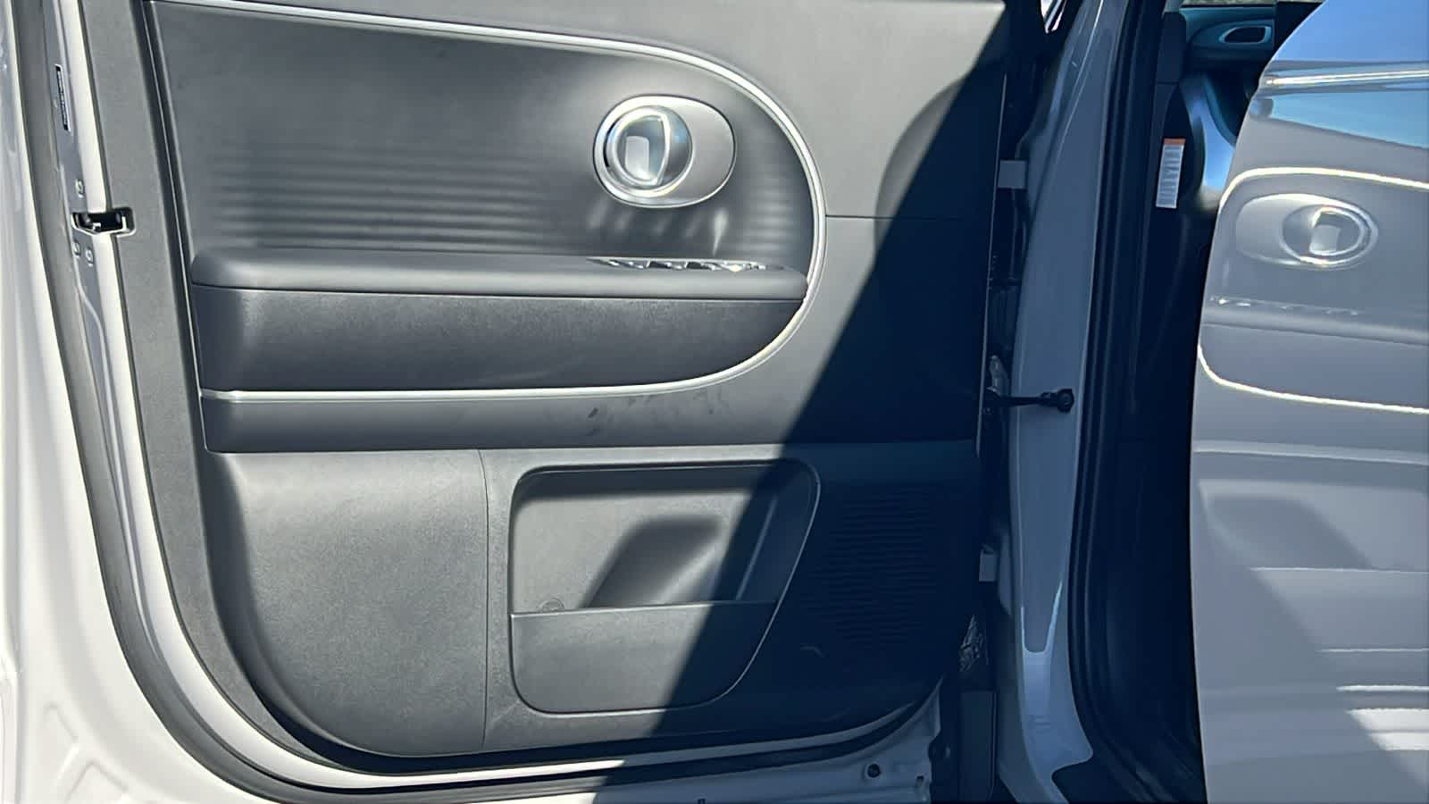 Thumbnail: 2026 Hyundai Ioniq - 23