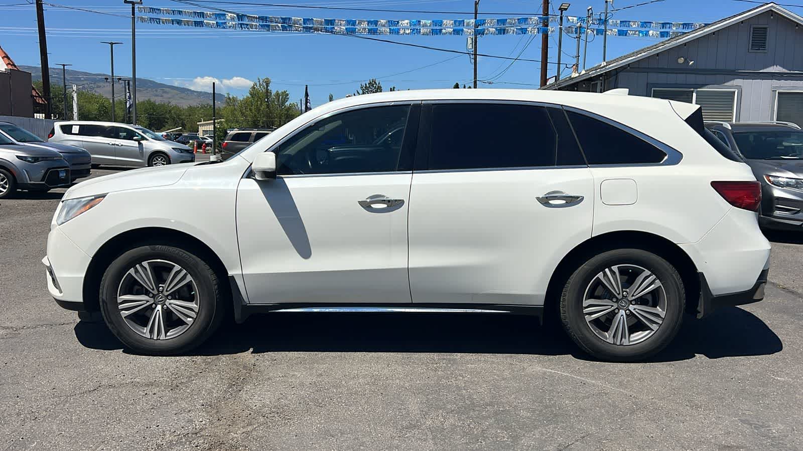 Thumbnail: 2019 Acura MDX - 8