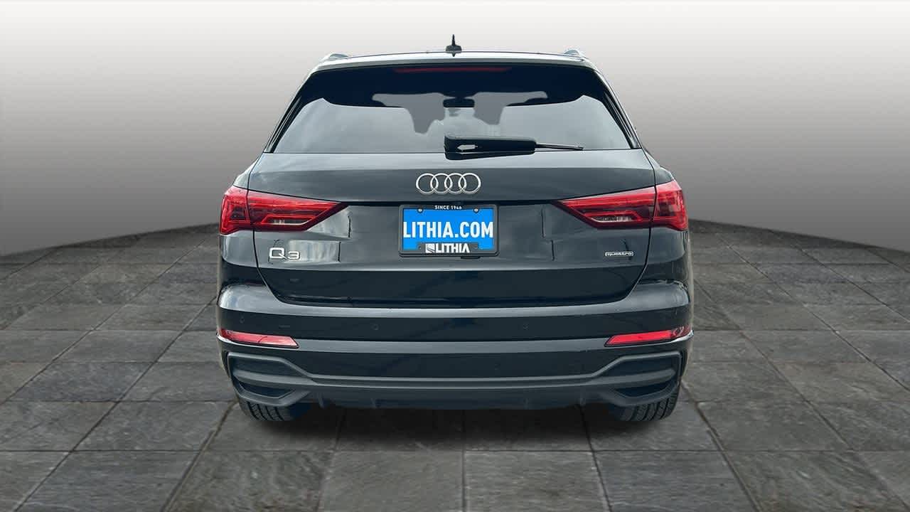 Thumbnail: 2022 Audi Q3 - 6