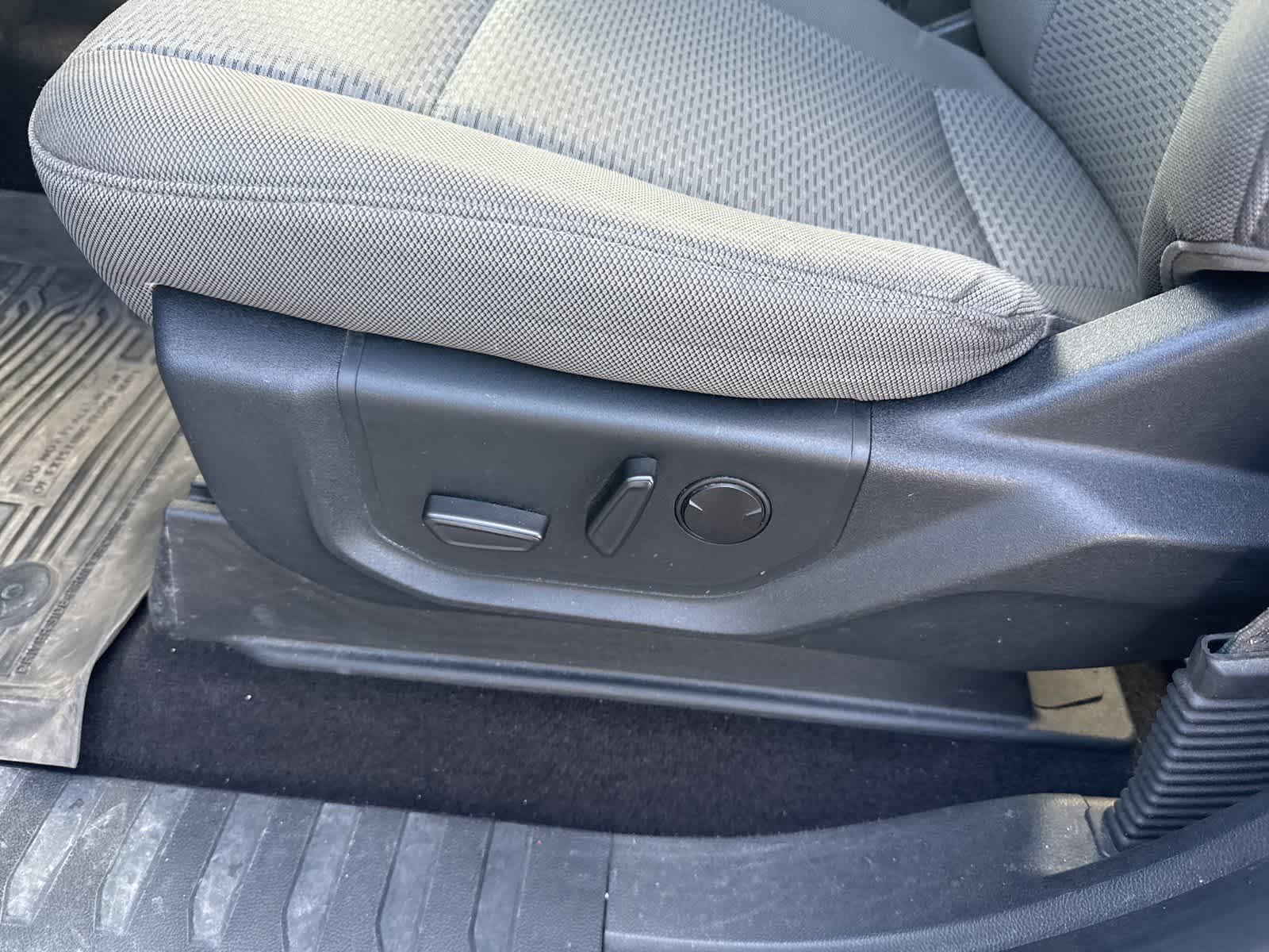 Thumbnail: 2019 Ford F-150 - 16