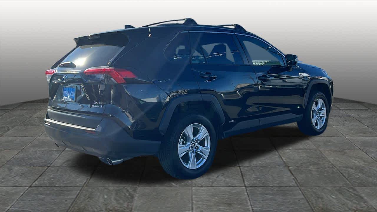 Thumbnail: 2020 Toyota RAV4 - 5