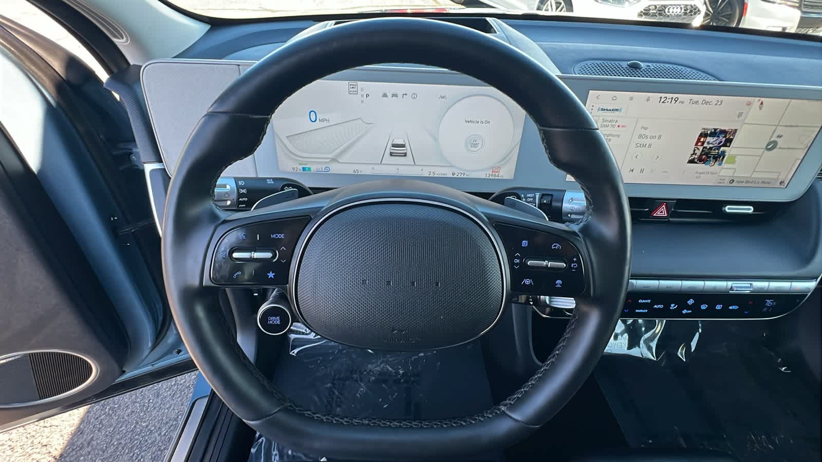 Thumbnail: 2023 Hyundai Ioniq 5 - 18