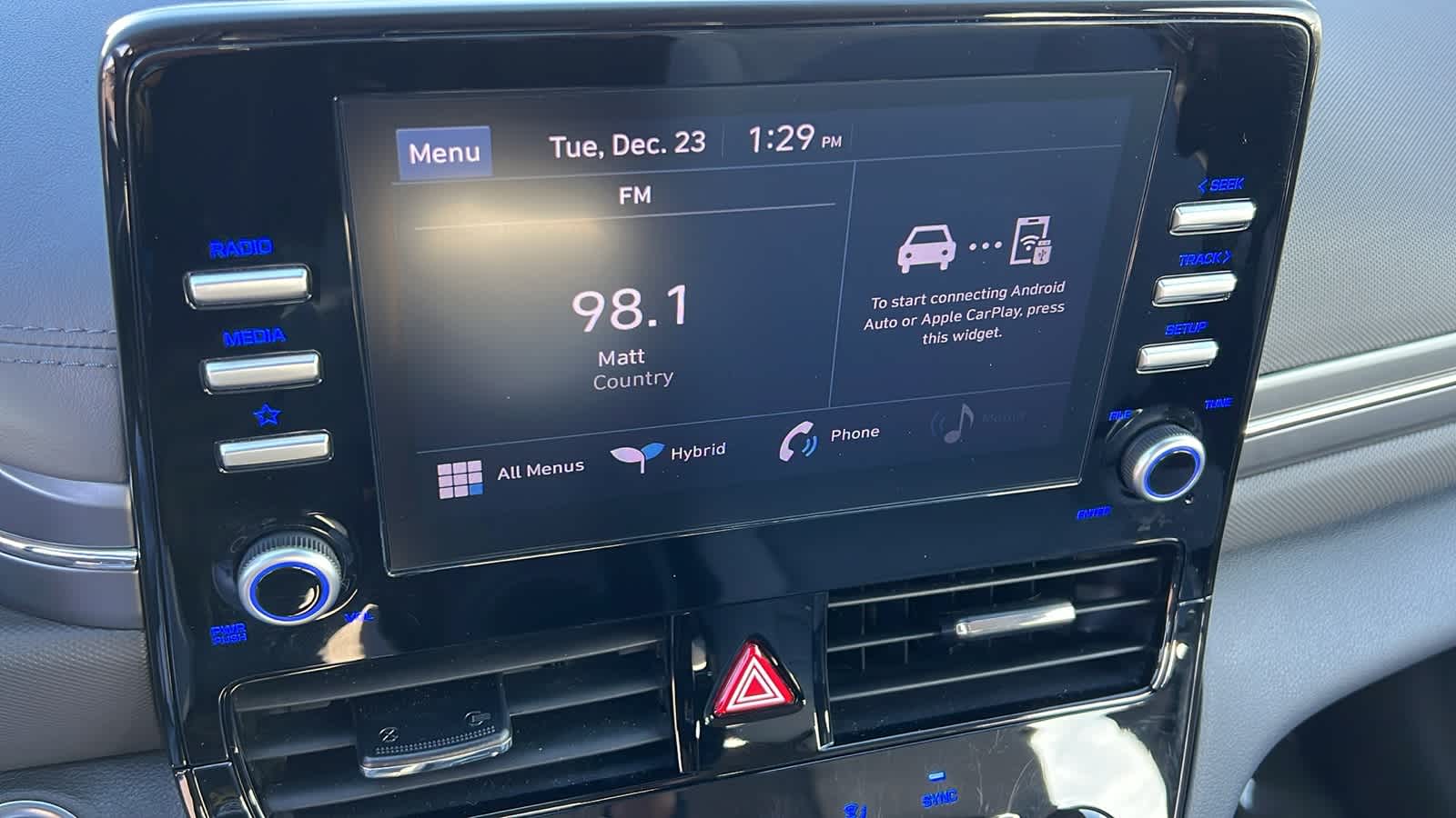 Thumbnail: 2022 Hyundai Ioniq - 15