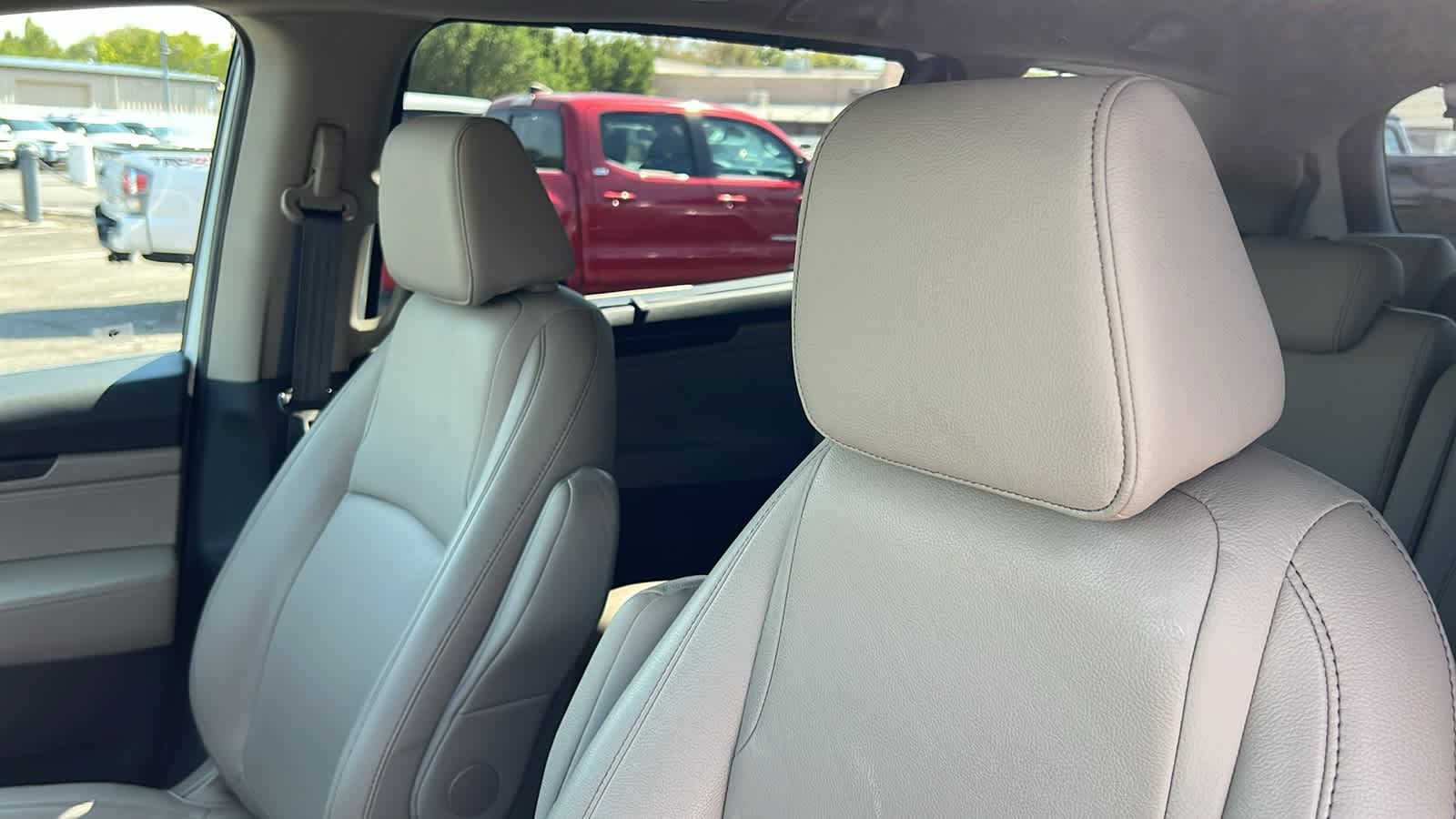 Thumbnail: 2021 Honda Odyssey - 11