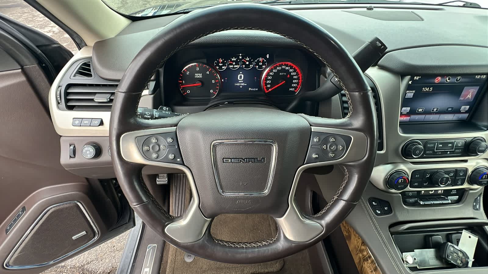 Thumbnail: 2015 GMC Yukon - 17