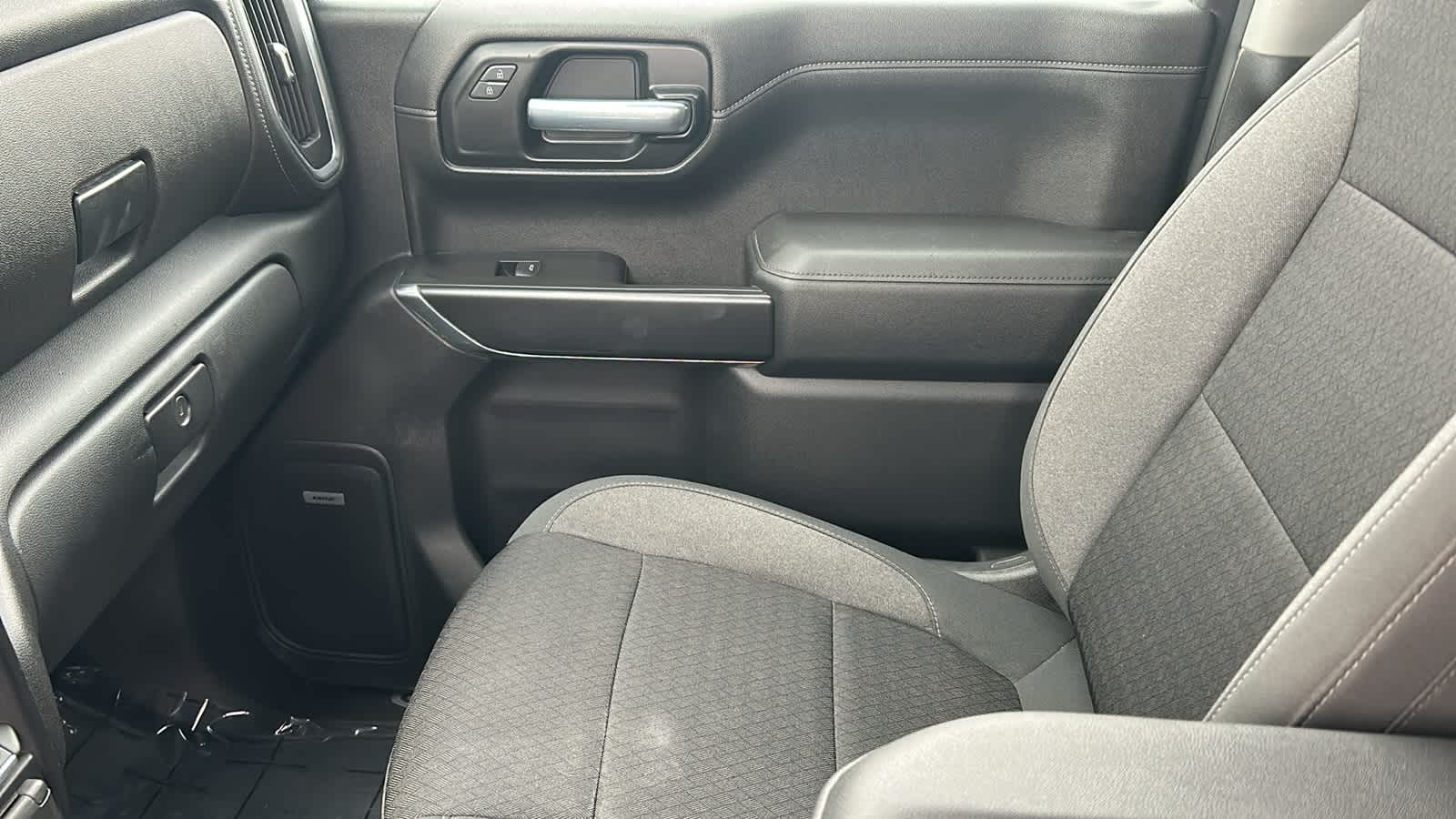 Thumbnail: 2021 Chevrolet Silverado 1500 - 12