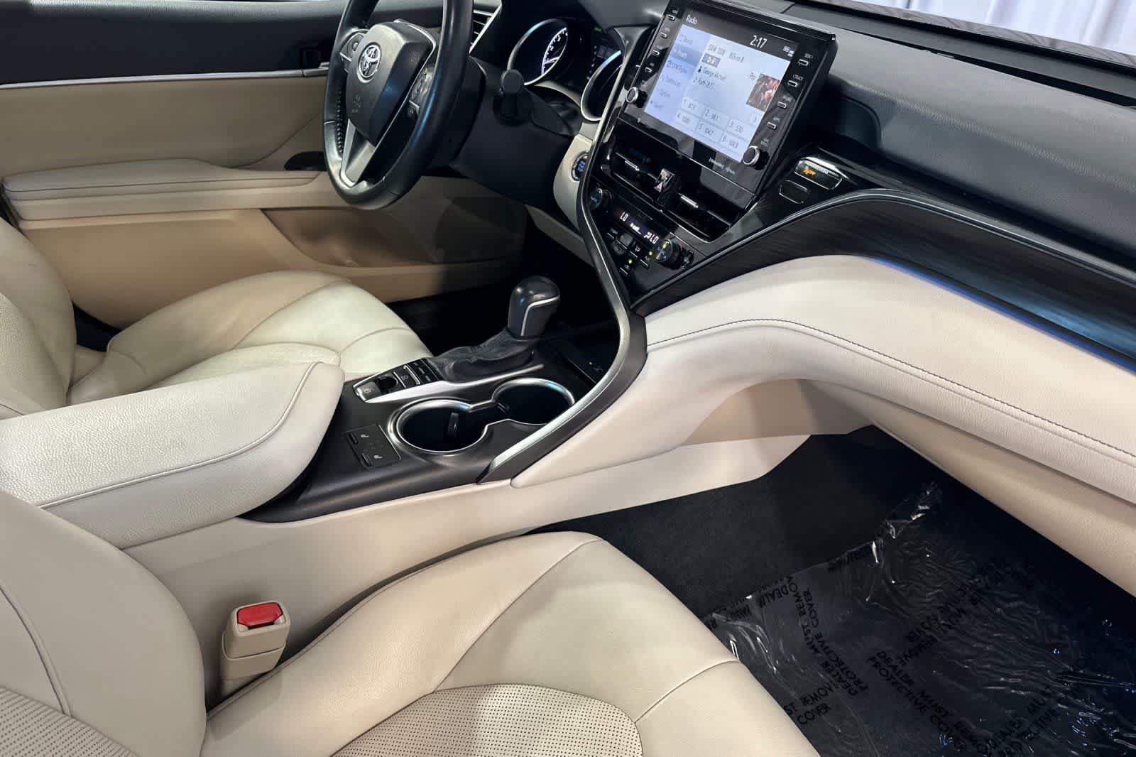 Thumbnail: 2024 Toyota Camry - 17