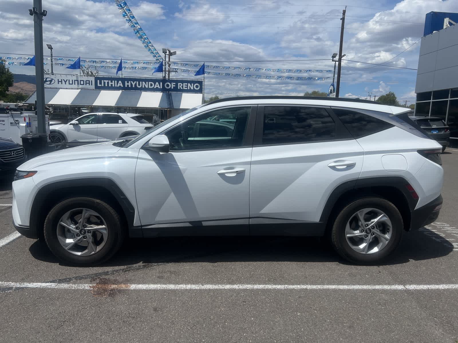 Thumbnail: 2022 Hyundai Tucson - 3