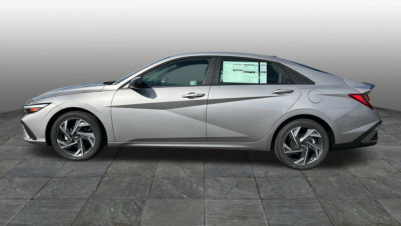 Thumbnail: 2025 Hyundai Elantra - 8