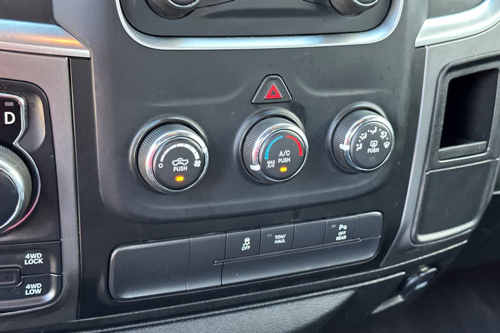 Thumbnail: 2022 RAM 1500 Classic - 23