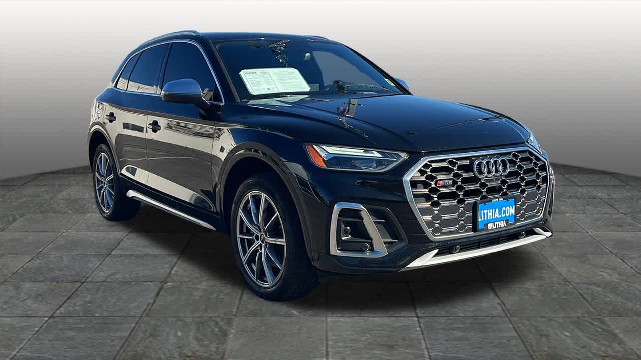 Thumbnail: 2022 Audi SQ5 - 3