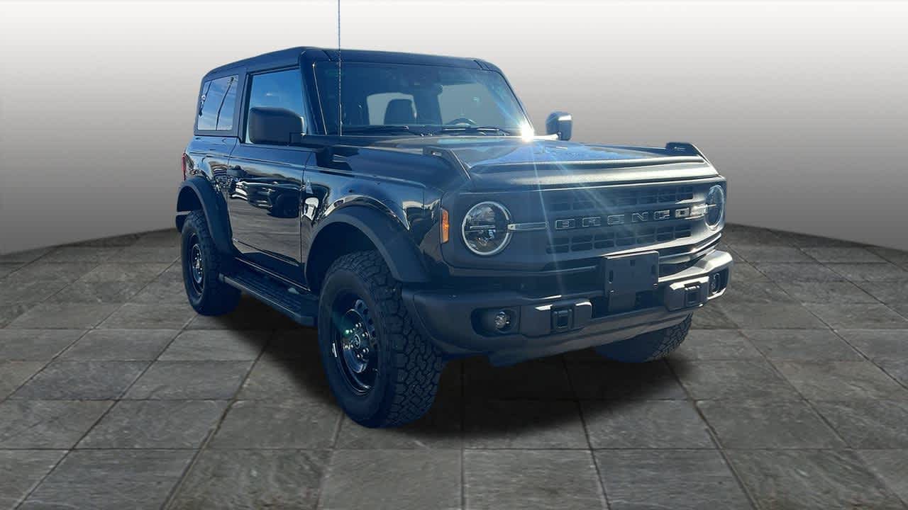 Thumbnail: 2022 Ford Bronco - 3