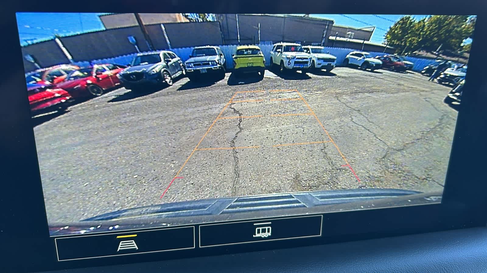 Thumbnail: 2021 Chevrolet Tahoe - 16