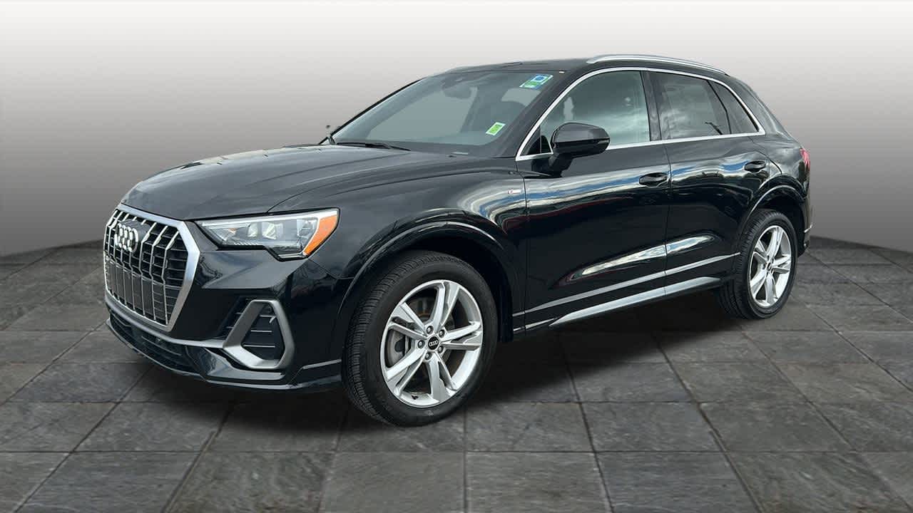 Thumbnail: 2022 Audi Q3 - 1