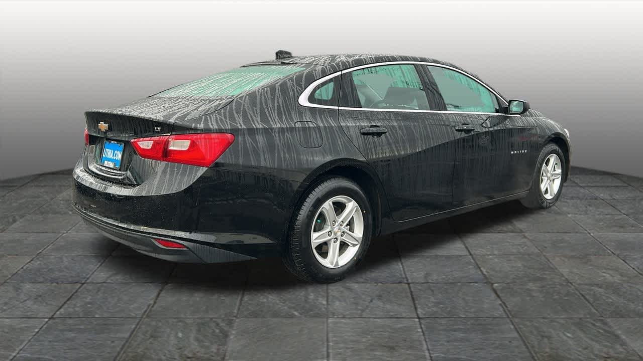 Thumbnail: 2023 Chevrolet Malibu - 5