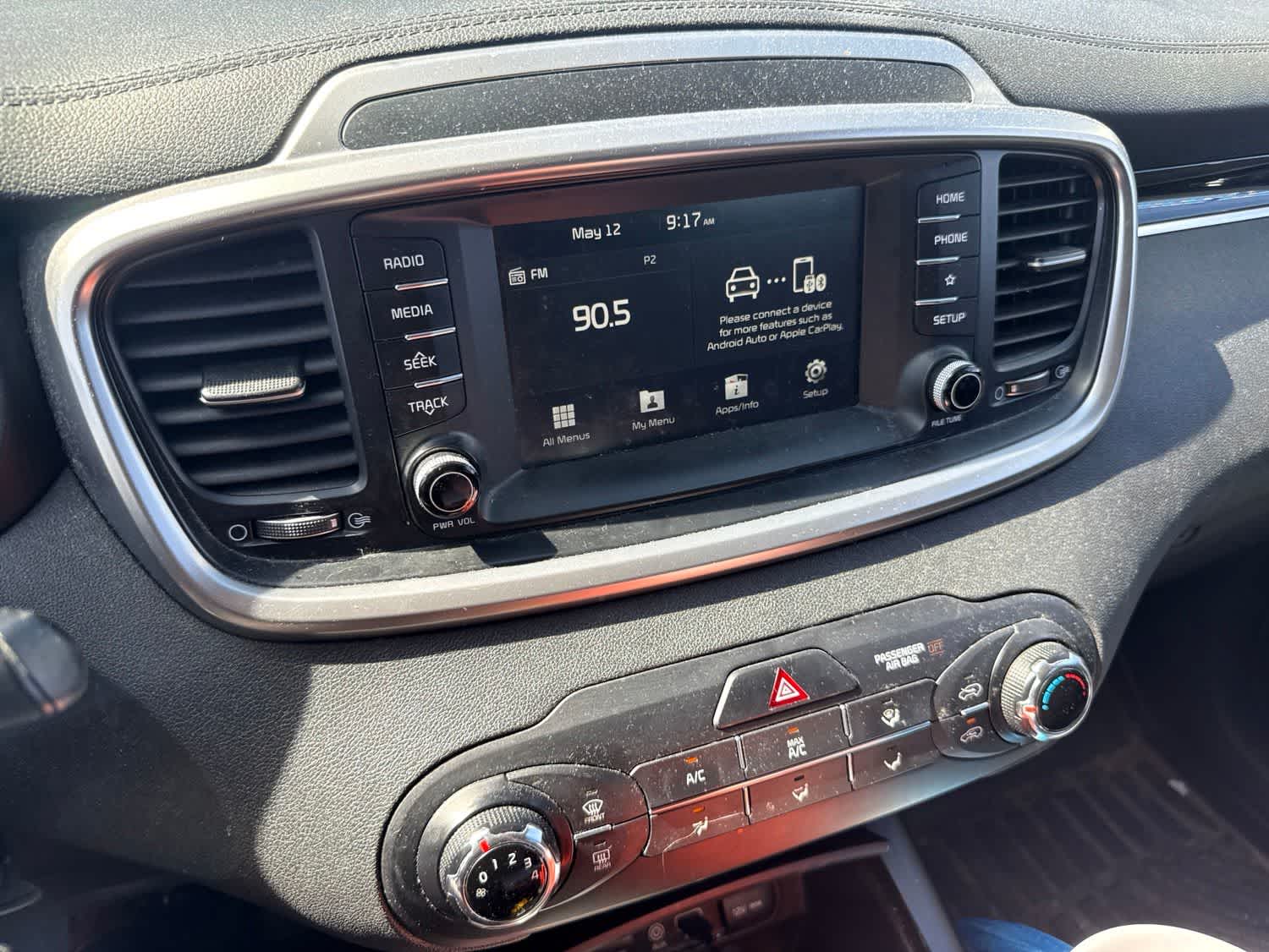 Thumbnail: 2020 Kia Sorento - 17